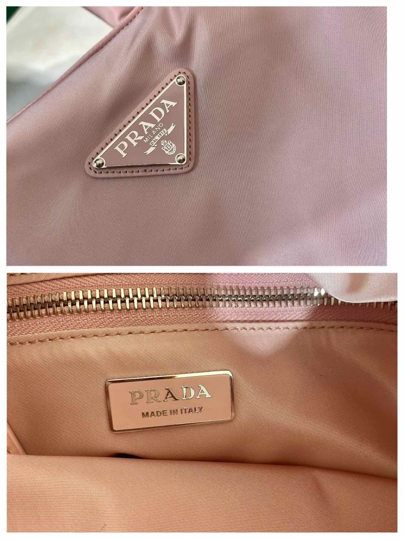 Pra*a tote bags